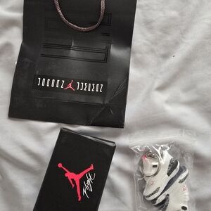 Jordan Key Holder - Black and White